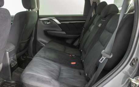 Mitsubishi Pajero Sport III рестайлинг, 2019 год, 3 190 000 рублей, 9 фотография