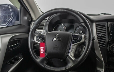 Mitsubishi Pajero Sport III рестайлинг, 2019 год, 3 190 000 рублей, 13 фотография