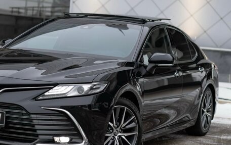 Toyota Camry, 2023 год, 4 350 000 рублей, 2 фотография