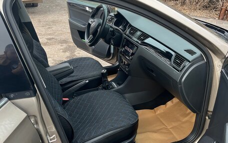 Skoda Rapid I, 2017 год, 1 200 000 рублей, 6 фотография