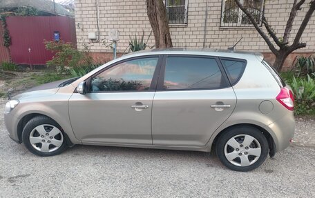 KIA cee'd I рестайлинг, 2010 год, 670 000 рублей, 3 фотография
