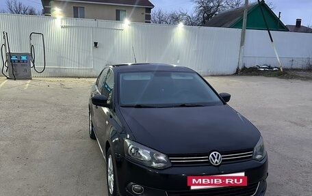 Volkswagen Polo VI (EU Market), 2011 год, 710 000 рублей, 3 фотография
