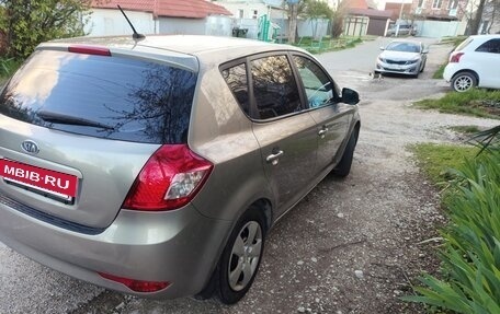 KIA cee'd I рестайлинг, 2010 год, 670 000 рублей, 6 фотография