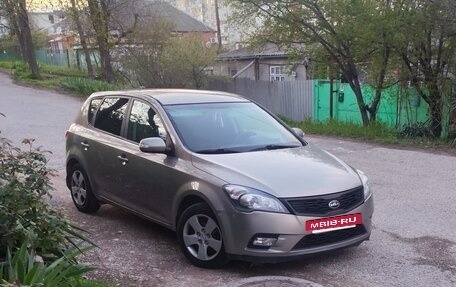 KIA cee'd I рестайлинг, 2010 год, 670 000 рублей, 10 фотография