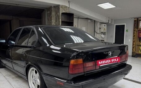 BMW 5 серия, 1988 год, 448 000 рублей, 11 фотография