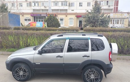 Chevrolet Niva I рестайлинг, 2013 год, 600 000 рублей, 4 фотография