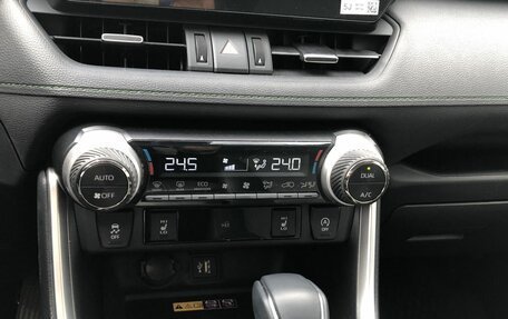 Toyota RAV4, 2025 год, 4 347 000 рублей, 16 фотография