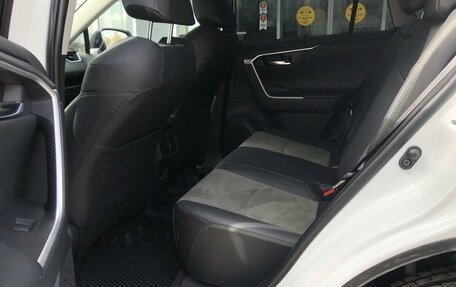 Toyota RAV4, 2025 год, 4 347 000 рублей, 11 фотография