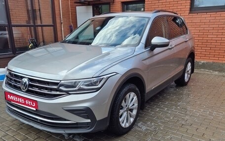 Volkswagen Tiguan II, 2021 год, 3 000 000 рублей, 4 фотография