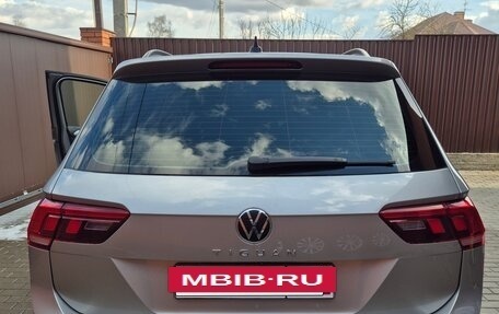 Volkswagen Tiguan II, 2021 год, 3 000 000 рублей, 18 фотография