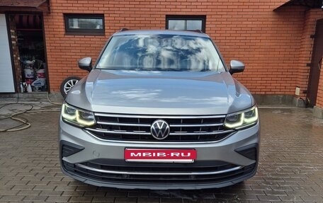 Volkswagen Tiguan II, 2021 год, 3 000 000 рублей, 6 фотография