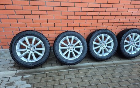 Volkswagen Tiguan II, 2021 год, 3 000 000 рублей, 24 фотография