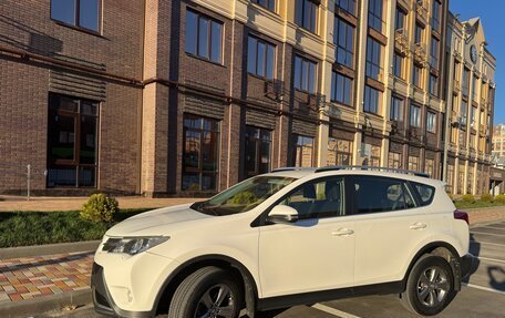 Toyota RAV4, 2015 год, 1 869 963 рублей, 13 фотография