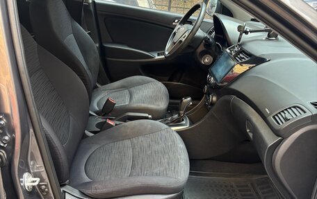 Hyundai Solaris II рестайлинг, 2015 год, 970 000 рублей, 6 фотография