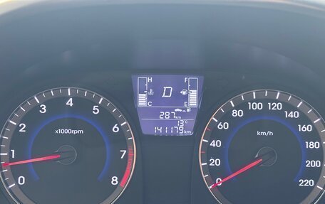 Hyundai Solaris II рестайлинг, 2015 год, 970 000 рублей, 12 фотография