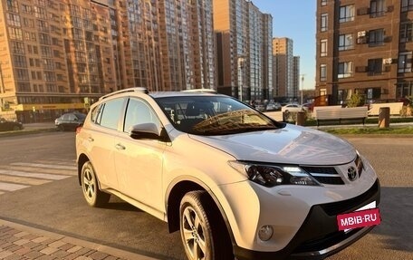 Toyota RAV4, 2015 год, 1 869 963 рублей, 12 фотография