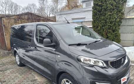 Peugeot Traveller I, 2021 год, 3 500 000 рублей, 3 фотография