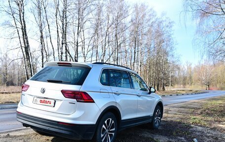 Volkswagen Tiguan II, 2019 год, 2 050 000 рублей, 3 фотография