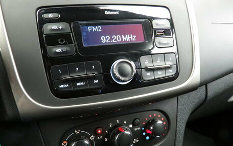 Renault Sandero II рестайлинг, 2020 год, 890 000 рублей, 8 фотография