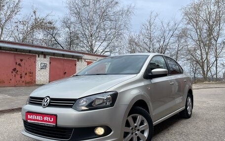 Volkswagen Polo VI (EU Market), 2012 год, 929 000 рублей, 1 фотография