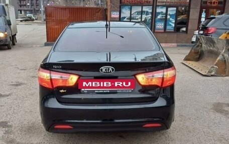 KIA Rio III рестайлинг, 2013 год, 1 100 000 рублей, 2 фотография