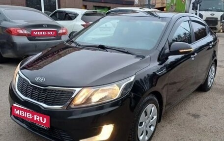 KIA Rio III рестайлинг, 2013 год, 1 100 000 рублей, 3 фотография