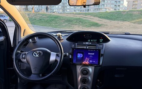 Toyota Yaris III рестайлинг, 2007 год, 610 000 рублей, 6 фотография