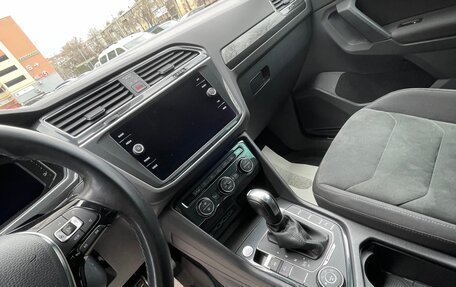 Volkswagen Tiguan II, 2019 год, 4 500 000 рублей, 16 фотография