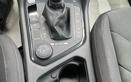 Volkswagen Tiguan II, 2019 год, 4 500 000 рублей, 13 фотография