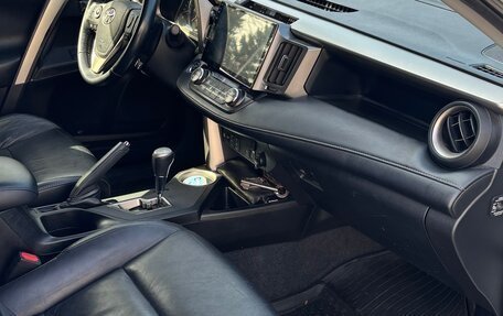 Toyota RAV4, 2013 год, 10 фотография