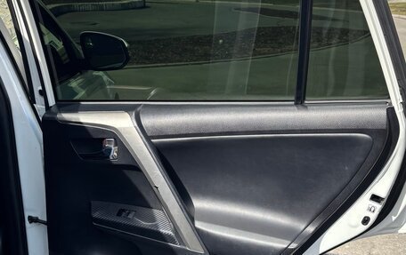 Toyota RAV4, 2013 год, 9 фотография