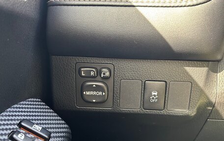 Toyota RAV4, 2013 год, 16 фотография