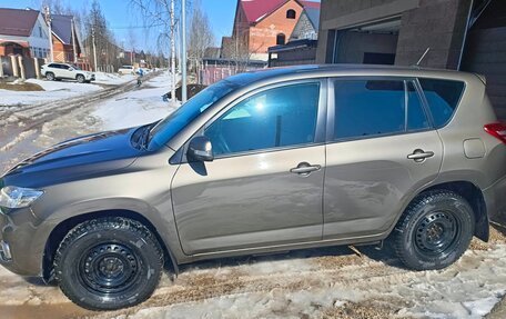 Toyota RAV4, 2011 год, 1 650 000 рублей, 2 фотография