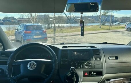 Volkswagen Transporter T5 рестайлинг, 2004 год, 949 000 рублей, 16 фотография