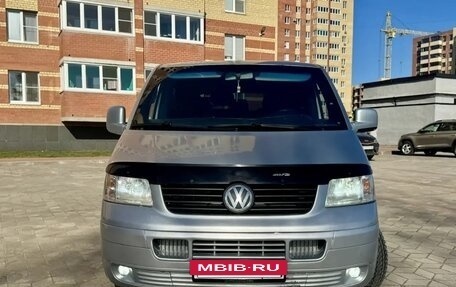 Volkswagen Transporter T5 рестайлинг, 2004 год, 949 000 рублей, 13 фотография