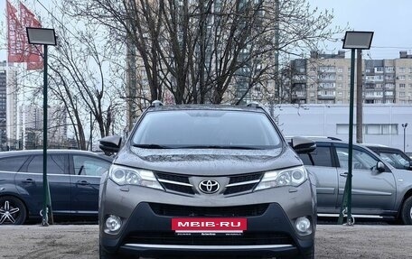 Toyota RAV4, 2013 год, 1 799 000 рублей, 2 фотография