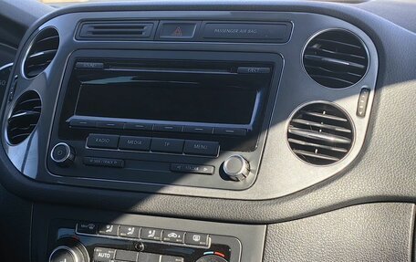 Volkswagen Tiguan I, 2011 год, 1 029 000 рублей, 12 фотография