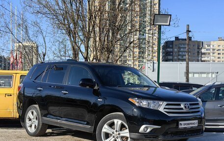 Toyota Highlander III, 2012 год, 1 879 000 рублей, 3 фотография