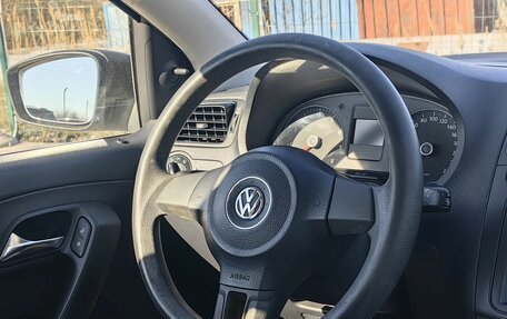 Volkswagen Polo VI (EU Market), 2011 год, 649 000 рублей, 9 фотография