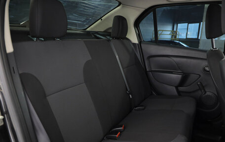 Renault Logan II, 2017 год, 799 000 рублей, 16 фотография