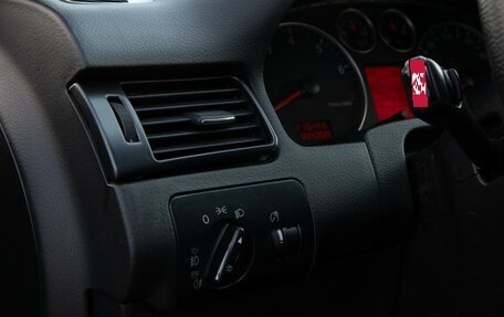 Audi A6 allroad, 2000 год, 598 000 рублей, 15 фотография