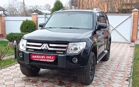 Mitsubishi Pajero IV, 2011 год, 2 480 000 рублей, 7 фотография