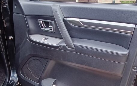 Mitsubishi Pajero IV, 2011 год, 2 480 000 рублей, 22 фотография