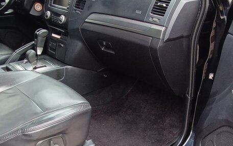 Mitsubishi Pajero IV, 2011 год, 2 480 000 рублей, 23 фотография