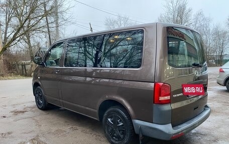 Volkswagen Caravelle T5, 2012 год, 1 795 000 рублей, 8 фотография