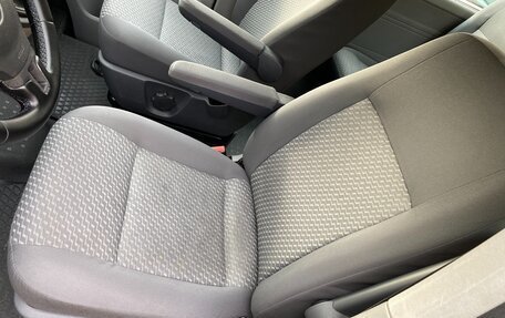 Volkswagen Caravelle T5, 2012 год, 1 795 000 рублей, 21 фотография