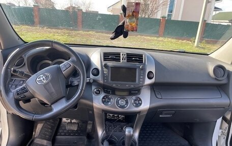 Toyota RAV4, 2010 год, 2 000 000 рублей, 10 фотография