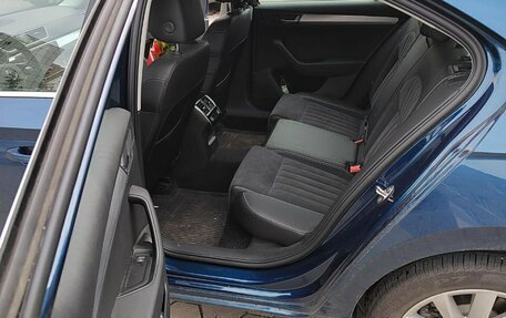 Skoda Superb III рестайлинг, 2021 год, 2 900 000 рублей, 3 фотография