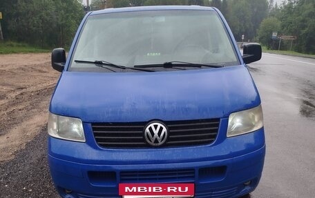 Volkswagen Transporter T5 рестайлинг, 2003 год, 720 000 рублей, 2 фотография