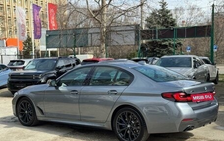 BMW 5 серия, 2020 год, 5 980 000 рублей, 2 фотография